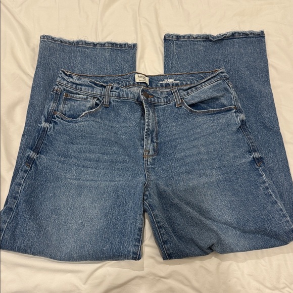 Kensie Jeans - The Aubrey High Rise Relaxed Straight - Medium Wash - size 14/32 - Picture 1 of 4